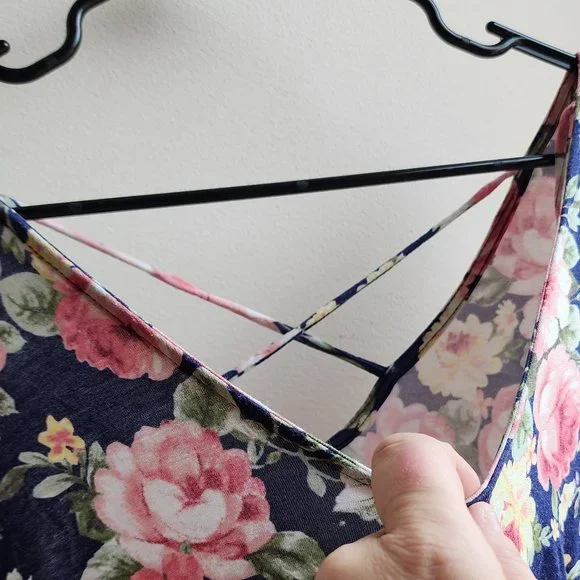 Gilli Floral Culotte Dress Size Large - Picture 15 of 16